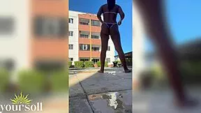 tchau feliz natal banho piscina gostoso depois noel tatuado me deu peru ebony brazilian peruvian interracial sexy