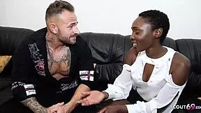 schlanke schwarze deutsche studentin gefickt anal vom vermieter... geil!