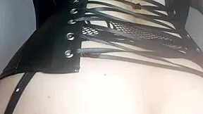 mi madrastra es mi puta le pago pa masturbarse el culo y concha gritando mi nombre mexicana deliciosa!