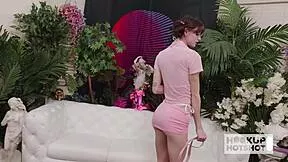 wanna see petite slut hook up for bryan gozzling pounding?