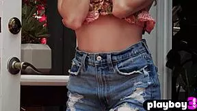 I pose my petite blonde body and small tits sexy