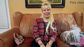 nikki j curvy anal milf rims sloppy deepthroats and swallows cum