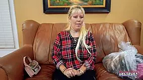 nikki j curvy anal milf rims sloppy deepthroats and swallows cum