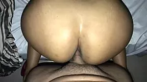 vecina de gran culo me visita pa sexo anal mientras su esposo trabaja 🍑💦
