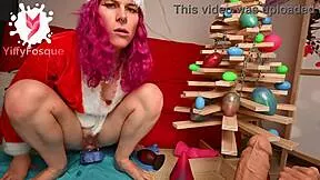 merry xmas 2025 yiffyfosque fists her petite ass with toys