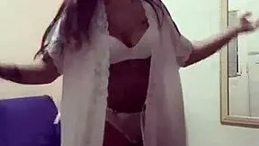 hey check argentina's clara kush dancing so sexy with that young teen vibe 🇦🇷💃