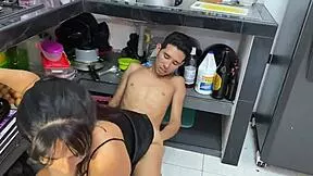 Tetona madrastra needs more cock, so I bend her over kitchen counter for hard pussy pounding