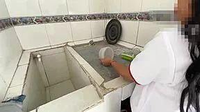padrastro pervertido gets horny watching skinny 18yo stepdaughter wash panties