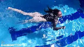 imagine latex jessica bunny submerged teasing her wet pussy underwater