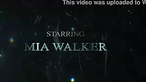 damn mia walker takes that intense dap like a pro