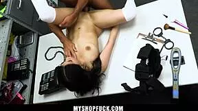 lp officer pounds sorority shoplifter suspect hard