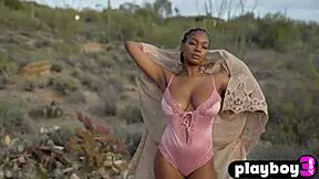 Big tits ebony teen strips lingerie exposes curvy naked body outdoors