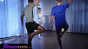 gym threesome spit roasts fit redhead charlie red! 💦🏋️‍♀️👅