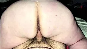 Damn, this thick white BBW milf spreads her huge butt wide 😍... big load creampies inside her sloppy hole!