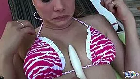 sexy taylor rides dildo hard outdoors bikini off