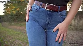 stepsis flaunts her plump cameltoe pussy lips bulging through tight blue jeans outdoors