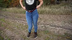 stepsis flaunts her plump cameltoe pussy lips bulging through tight blue jeans outdoors