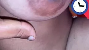 Esta chica china fogosa chupa verga y monta como loca!