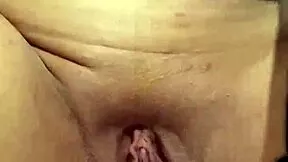 Wanna hear my juicy pussy squelch stepsis style?