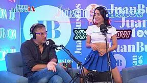 mayraoficial on sybian... oh god im cumming sooo hard agiannnn