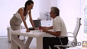 Secretary Liliane's tight pussy hypnotizes you daddy!