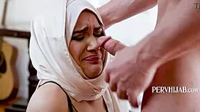 handyman shows hijab virgin how fucking keeps her husband happy