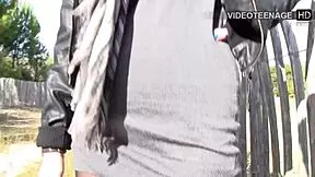 blonde vicky's tight shaved pussy outdoors... first casting dare?