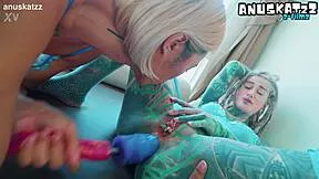 Intense anal bliss from thai ladyboy's toy deep!