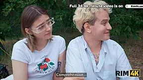 couple's outdoor rimming lesson turns into anal fuck