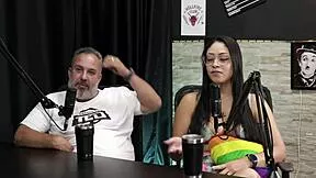 não liga pros hates, não é hétero moderno e o público quer bater uma pro binho ted & maya hyuga!