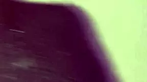 Amateur close-up of young solo ass fucking session