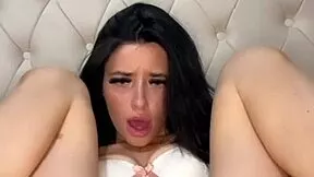 AMERICAN COED SQUIRTS IN HORNY SOLO TOY PLAY