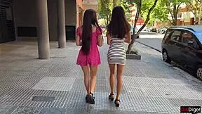 girls flash pussies and lure guys for public park sex 😈👙