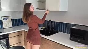 Quick fuck before vacation? Thirsty neighbor craves my cock bad 😈💦
