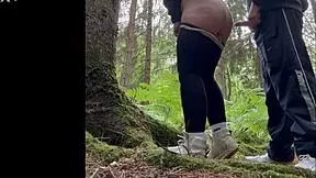 CHUBBY SLUT QUICKIE BLOWJOB ANAL DOGGY IN FOREST