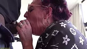 how does that tight mature ass take rough bbc stretching so deep