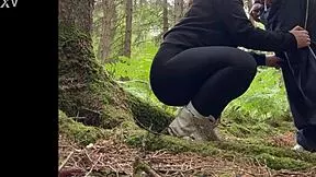 CHUBBY SLUT QUICKIE BLOWJOB ANAL DOGGY IN FOREST