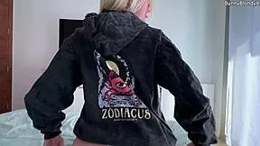 Cheating with girlfriend's sister she rips off condom mid fuck