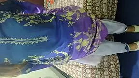 My friend's wife calls me home and we fuck hard with dirty hindi moans 💦😩🍆