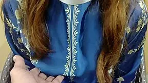 My friend's wife calls me home and we fuck hard with dirty hindi moans 💦😩🍆