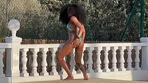 i fuked my blak stepsis in pool she swallos all cum freaky maria