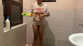 INDIAN DESI HOLI XXX BATHROOM DOGGY CREAMPIE CLOSE UP