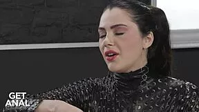 thick milf valentina nappi CRAVES ANAL BUTT-FUCKING EVERY TIME!