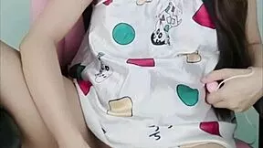 i feel so horny watching ninniew thai teen play her tight pussy solo