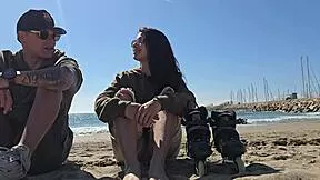 infiel novia folla con desconocido en baño público pov creampie