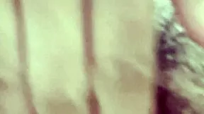 😩 petite pinay fingers her hairy pussy so good in the shower... watch her squirt! 💦