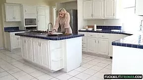 No Panties Miniskirt Drives Stepdad Wild! He Fucks Stepdaughter While Wife Preps New Year's Party