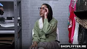 nerdy claire black busted shoplifting?? officer mclane fingers her tight pussy deep n offers a ride out 😏.