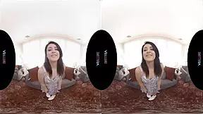what kind of art do you like vrallure brunette solo toy play?