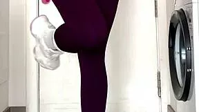 damn i soaked my leggings after gym bursting bladder wet yoga pants